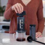 AeroPress Original Coffee Maker detaliu
